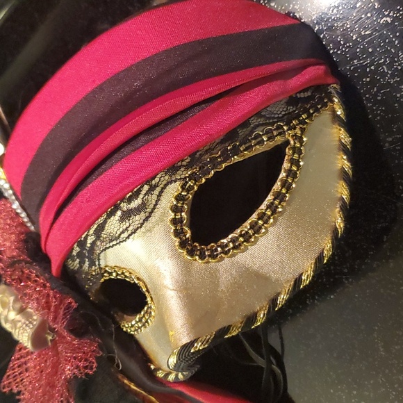 Pirate ☠️ mask - Picture 3 of 5